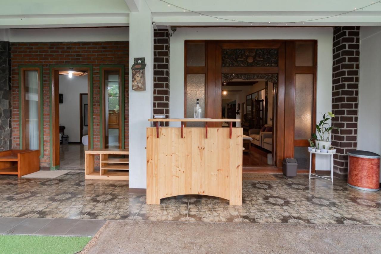 Samakta Guest House Lembang Exterior foto