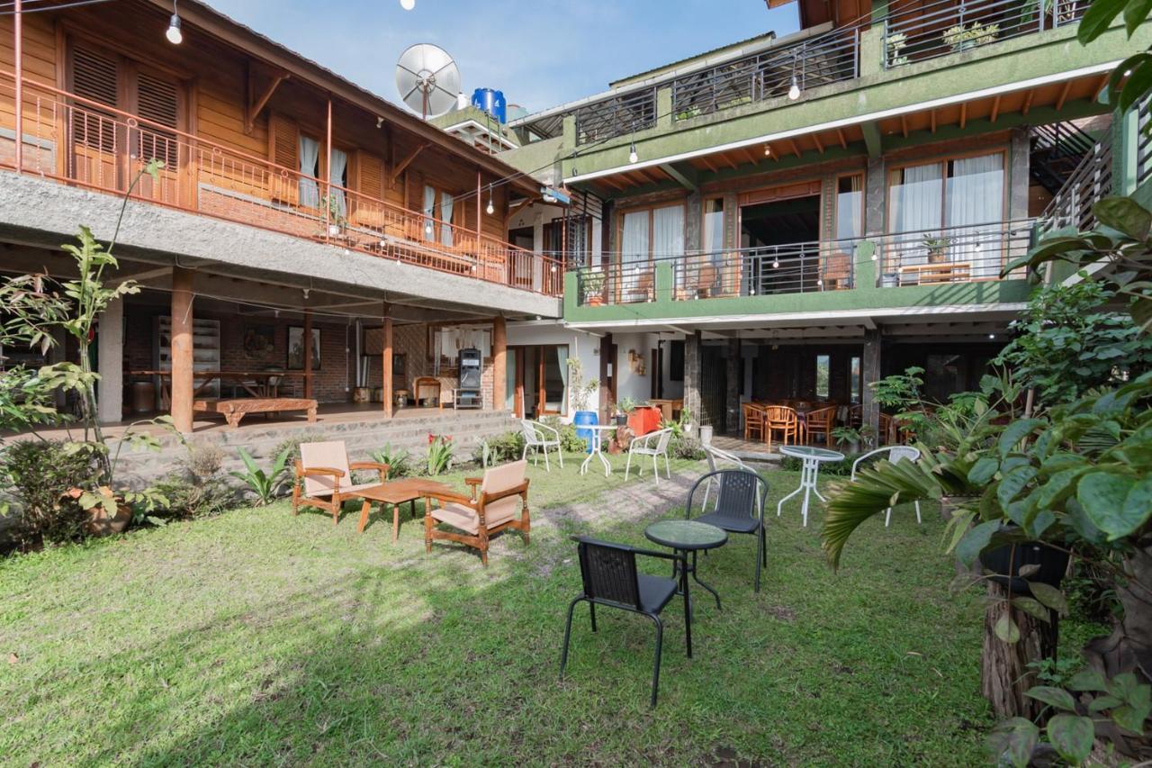 Samakta Guest House Lembang Exterior foto
